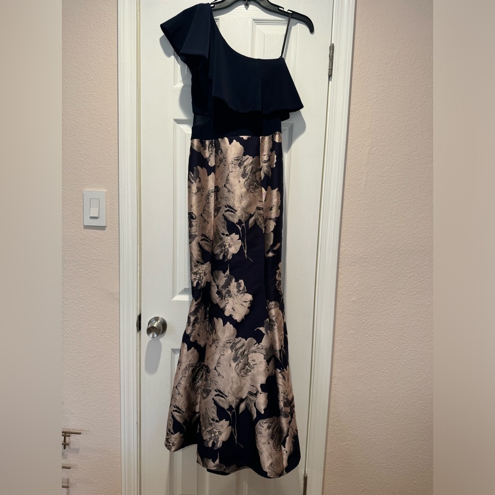 One-Shoulder Brocade Gown for Wedding or Party - Blue and Pink - size 2 - Picture 3 of 17